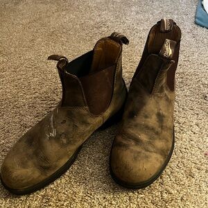Blundstone Distressed Brown Leather Boots